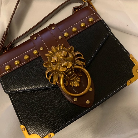 Purse - Picture 1 of 2